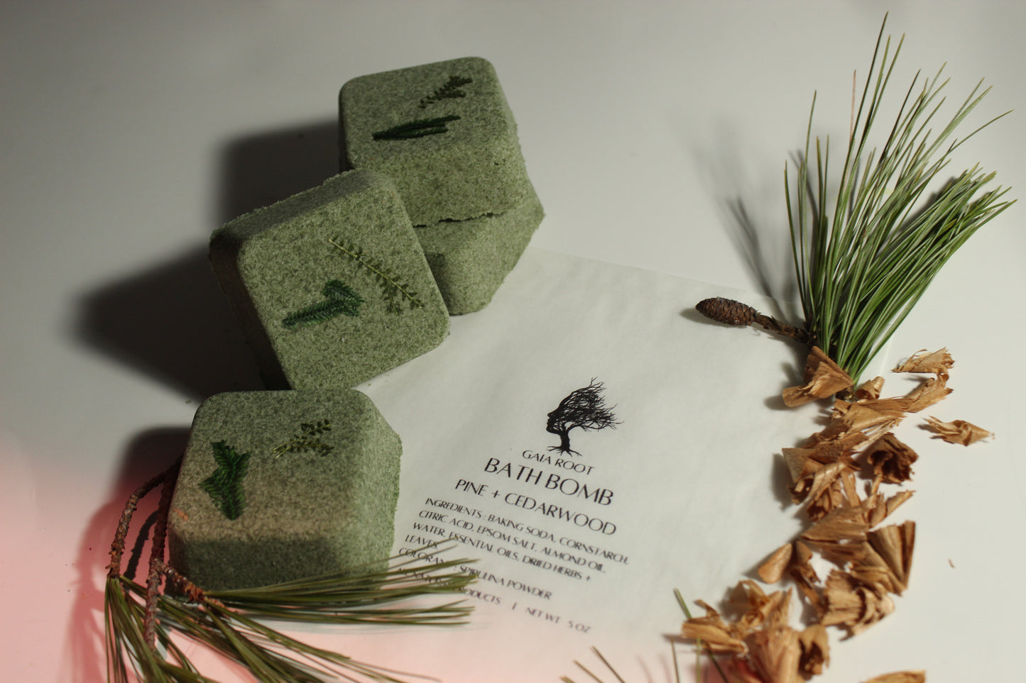BATH BOMB PINE + CEDARWOOD
