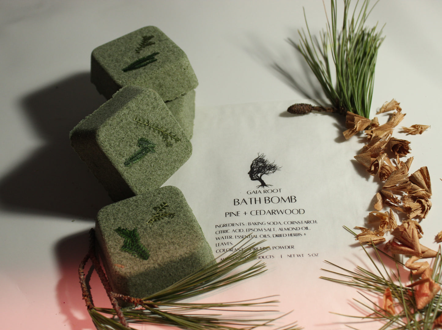 BATH BOMB PINE + CEDARWOOD