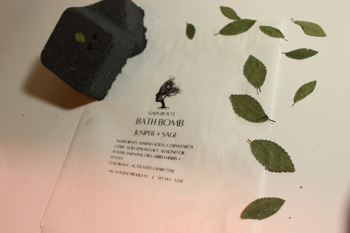 BATH BOMB JUNIPER + SAGE