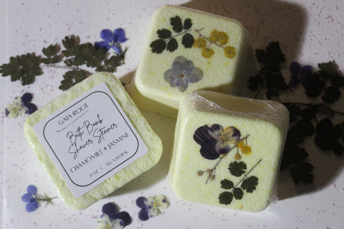 BATH BOMB CHAMOMILE + JASMINE