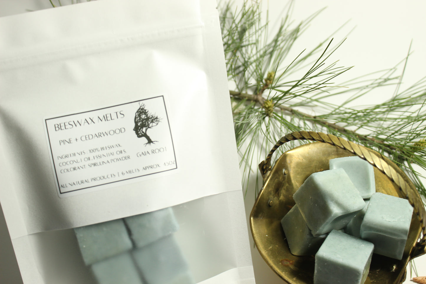 BEESWAX WAX MELTS  PINE + CEDARWOOD