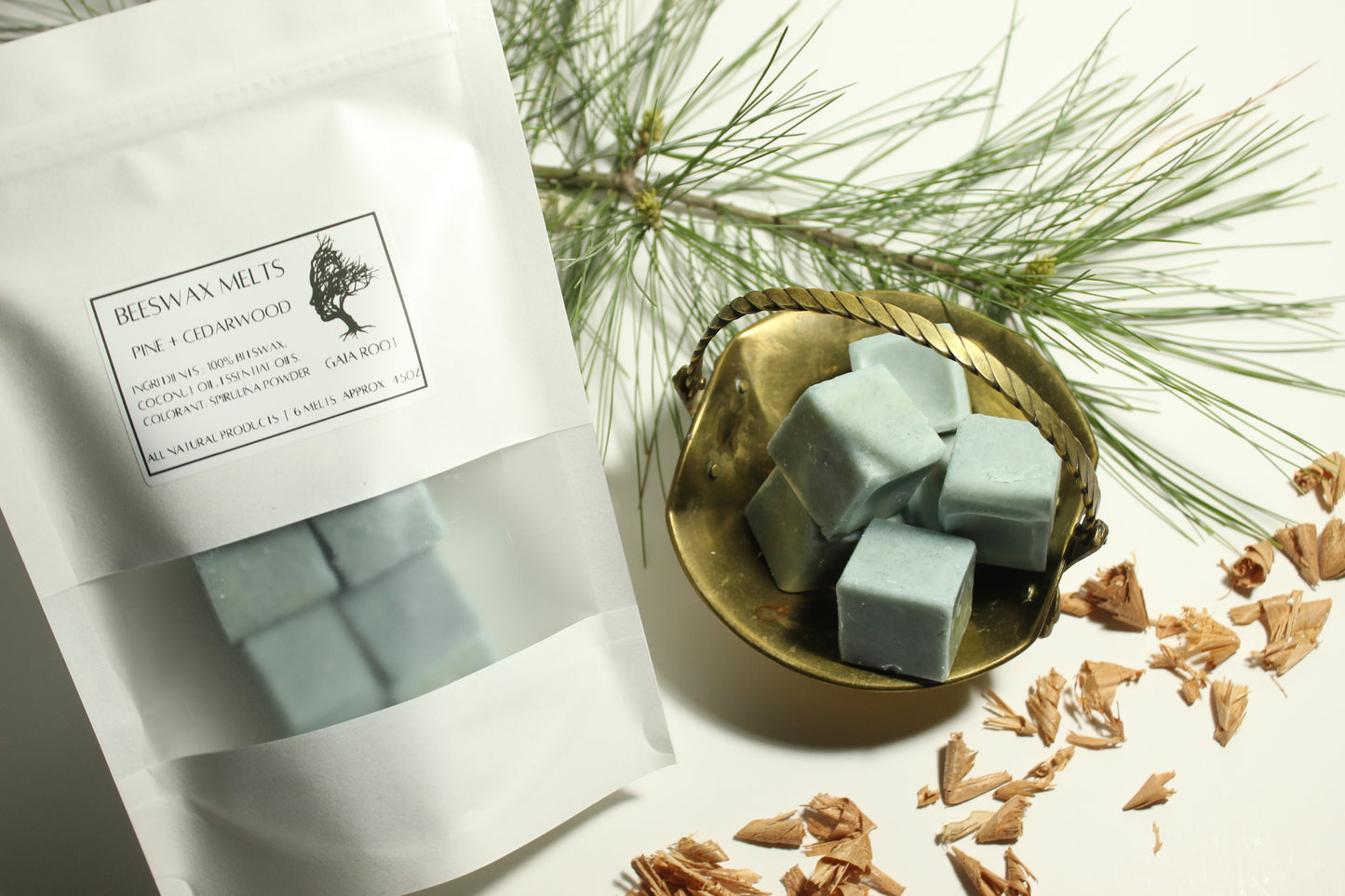 BEESWAX WAX MELTS  PINE + CEDARWOOD