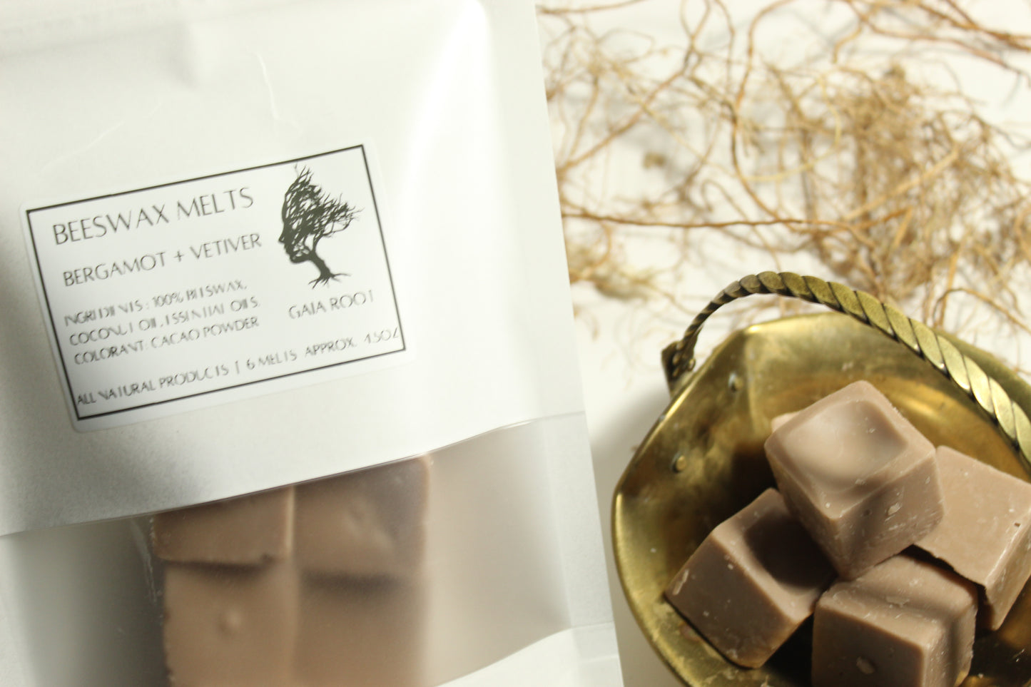 BEESWAX WAX MELTS  BERGAMOT + VETIVER