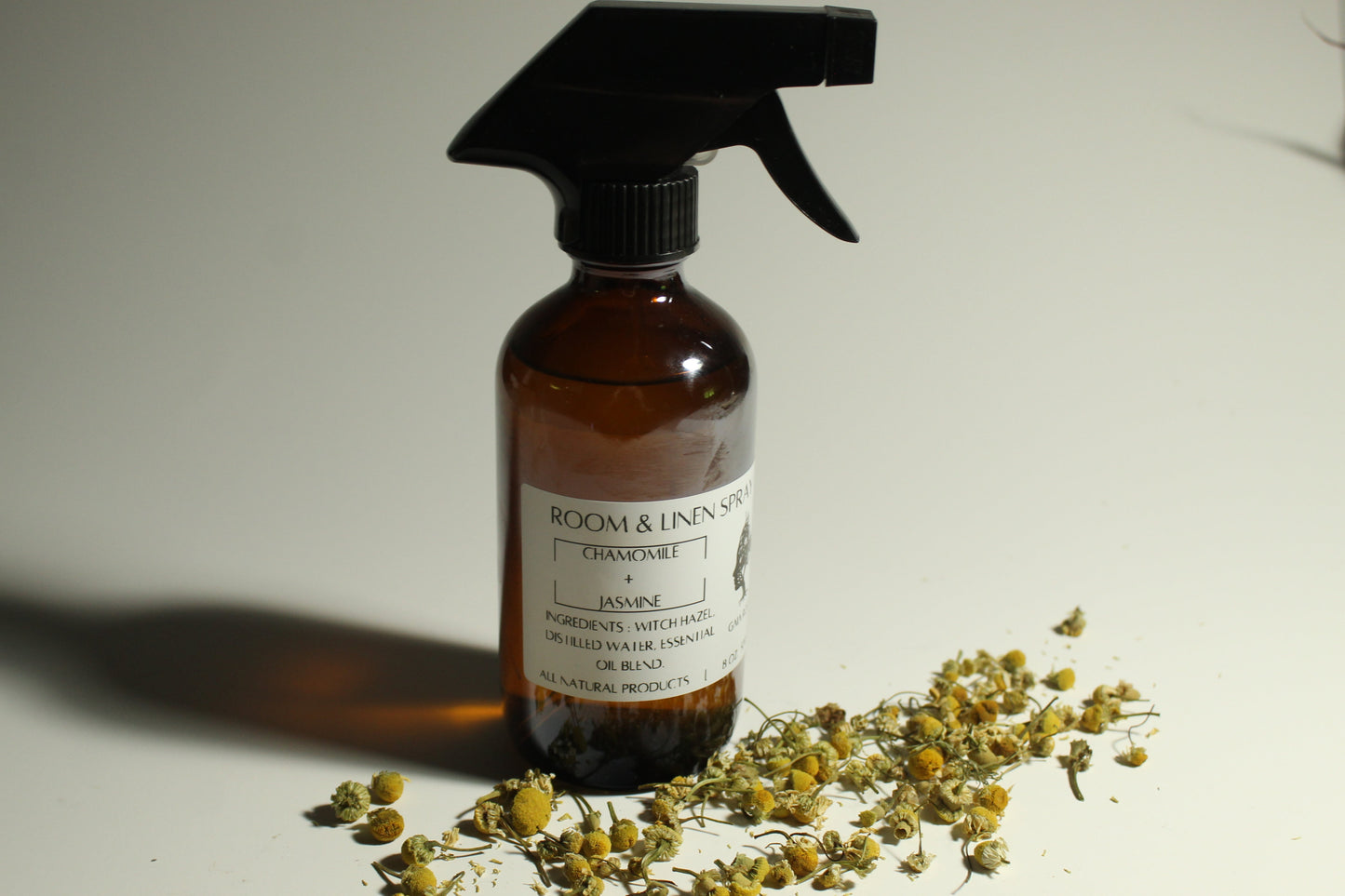 ROOM & LINEN SPRAY  CHAMOMILE + JASMINE